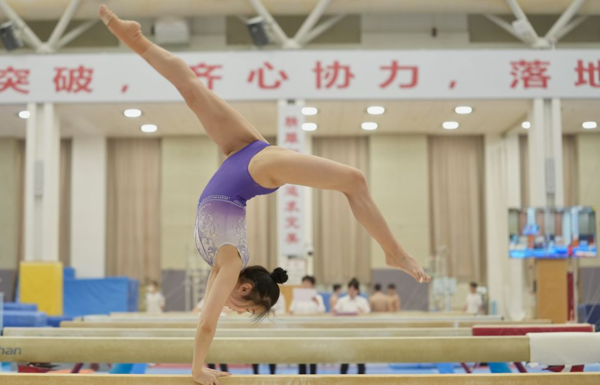 完美体育下载助你实时掌握比赛动态